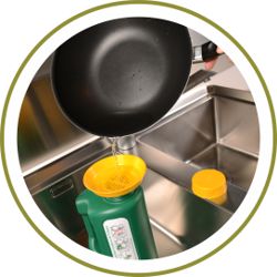 oilplan: Separate used vegetable oils into the canister